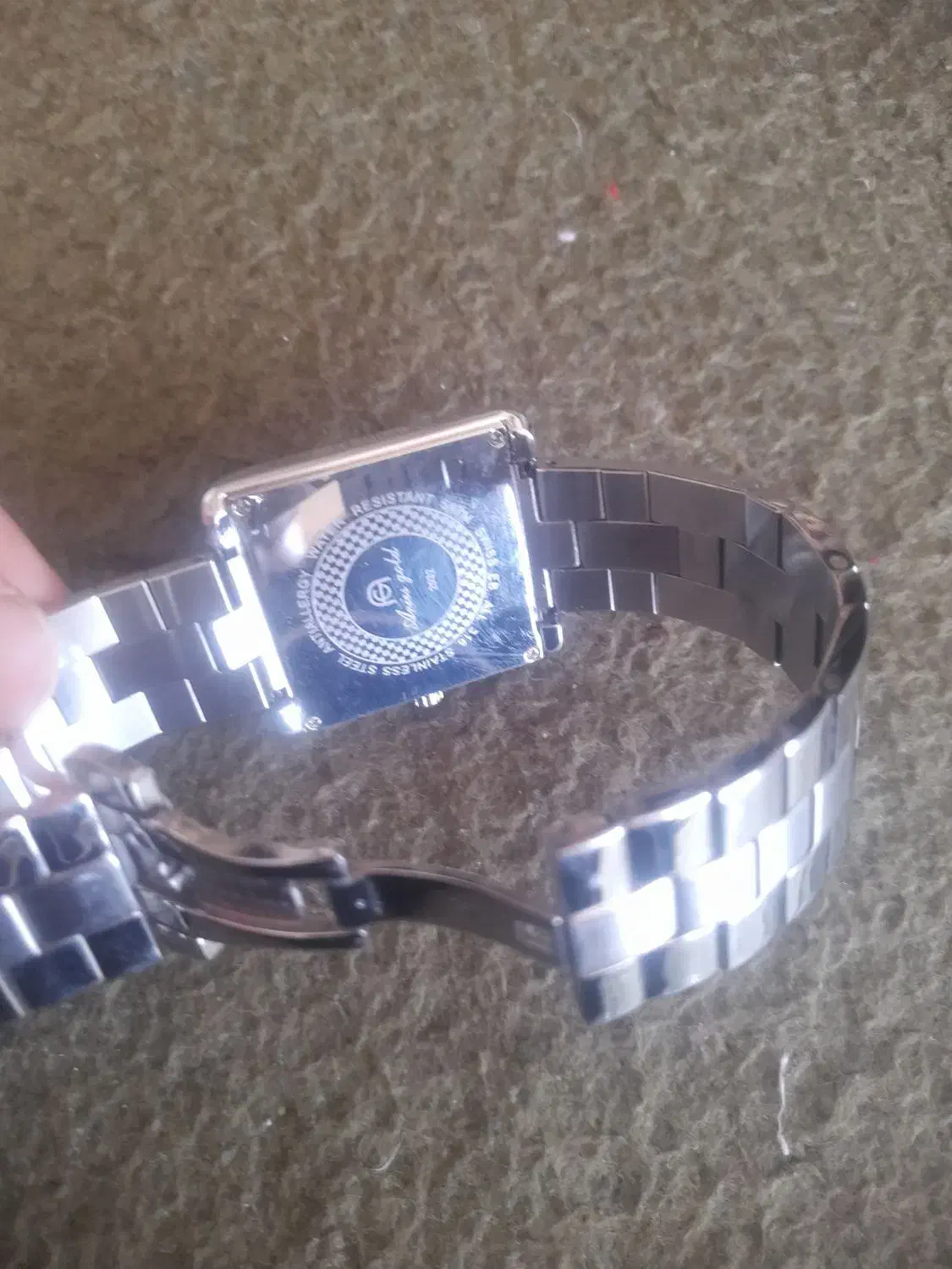 یک عدد ساعت مردانه ضد اب ضد زنگ|ساعت|کرمانشاه, |دیوار