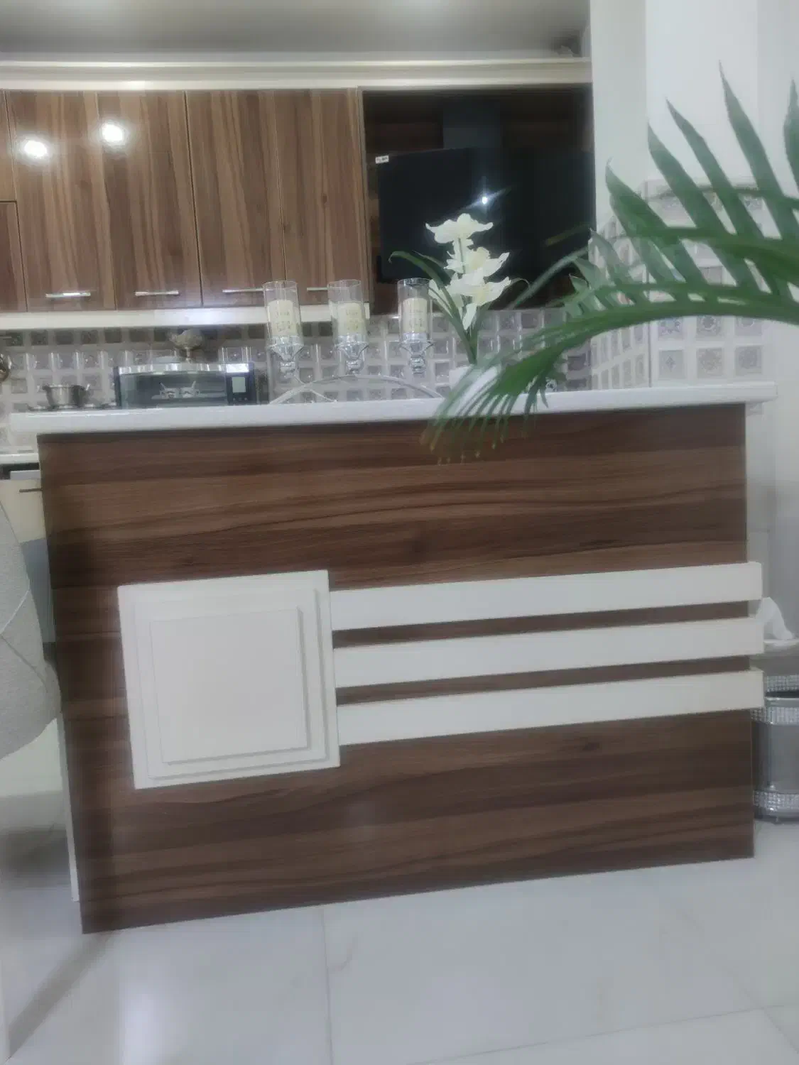 جزیره شیک|میز و صندلی غذاخوری|رشت, حمیدیان|دیوار