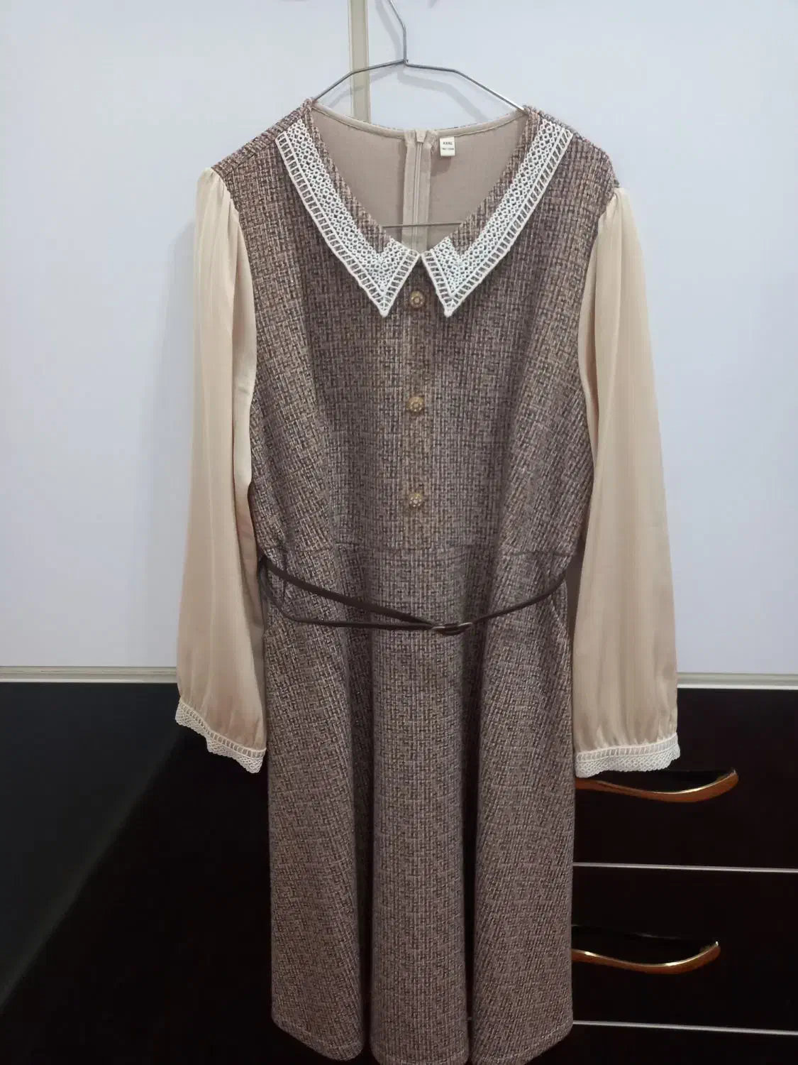 سرافون مجلسی|لباس|قیدار, |دیوار