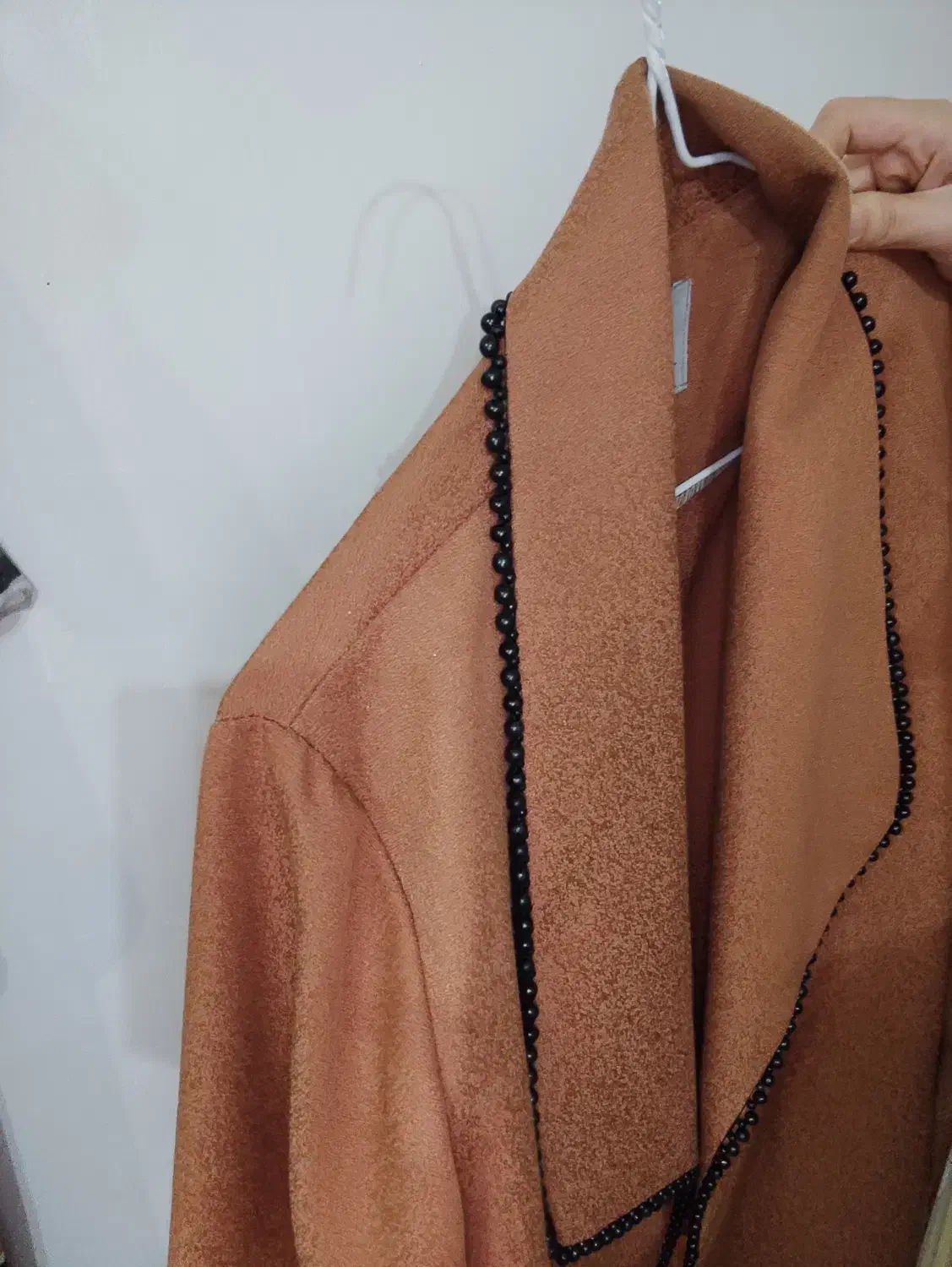 مانتو کت|لباس|مشگین شهر, |دیوار