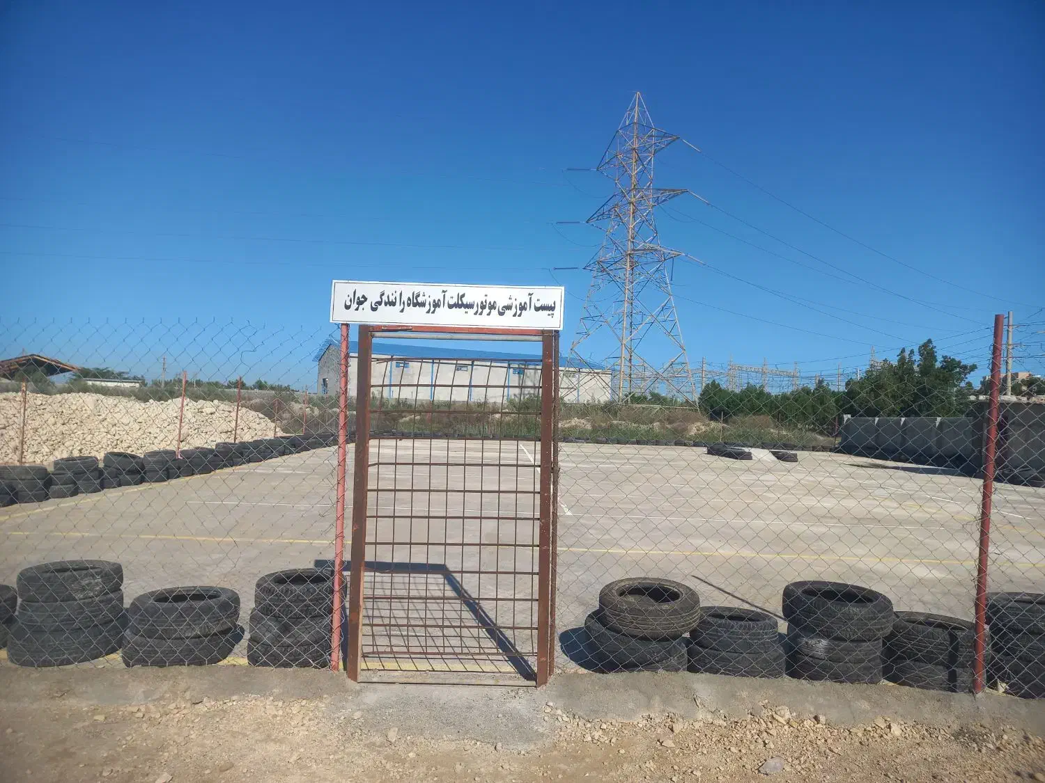 اموزش رانندگی ماشین وموتورسکلیت|خدمات آموزشی|بوشهر, |دیوار