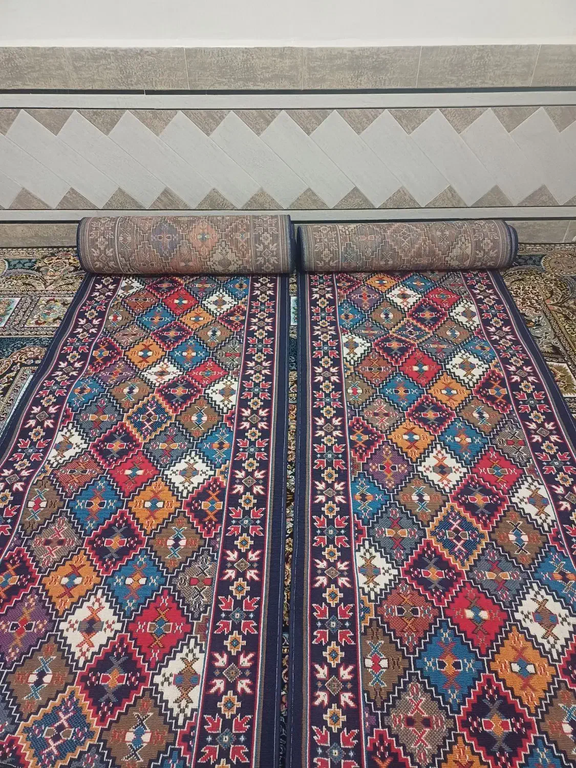 کناره فرش گلیم|فرش|اندیمشک, |دیوار