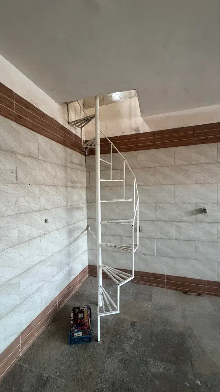 اجاره مغازه ۱۵۰متری ،مجتمع صنفی (کامیونداران)|اجارهٔ مغازه و غرفه|کرج, مجتمع صنفی صنعتی|دیوار