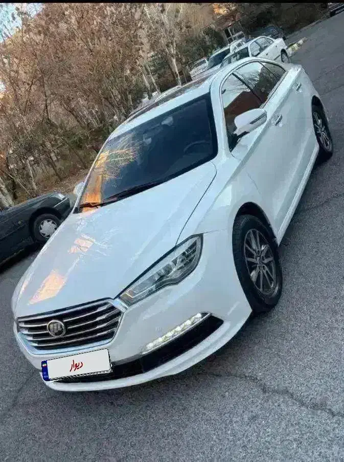 لیفان ۸۲۰بی رنگ و ضربه|خودرو سواری و وانت|یزد, |دیوار