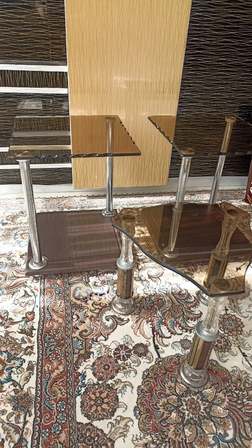 میز عسلی شیشه ای 3 عدد|مبلمان خانگی و میز عسلی|قائن, |دیوار