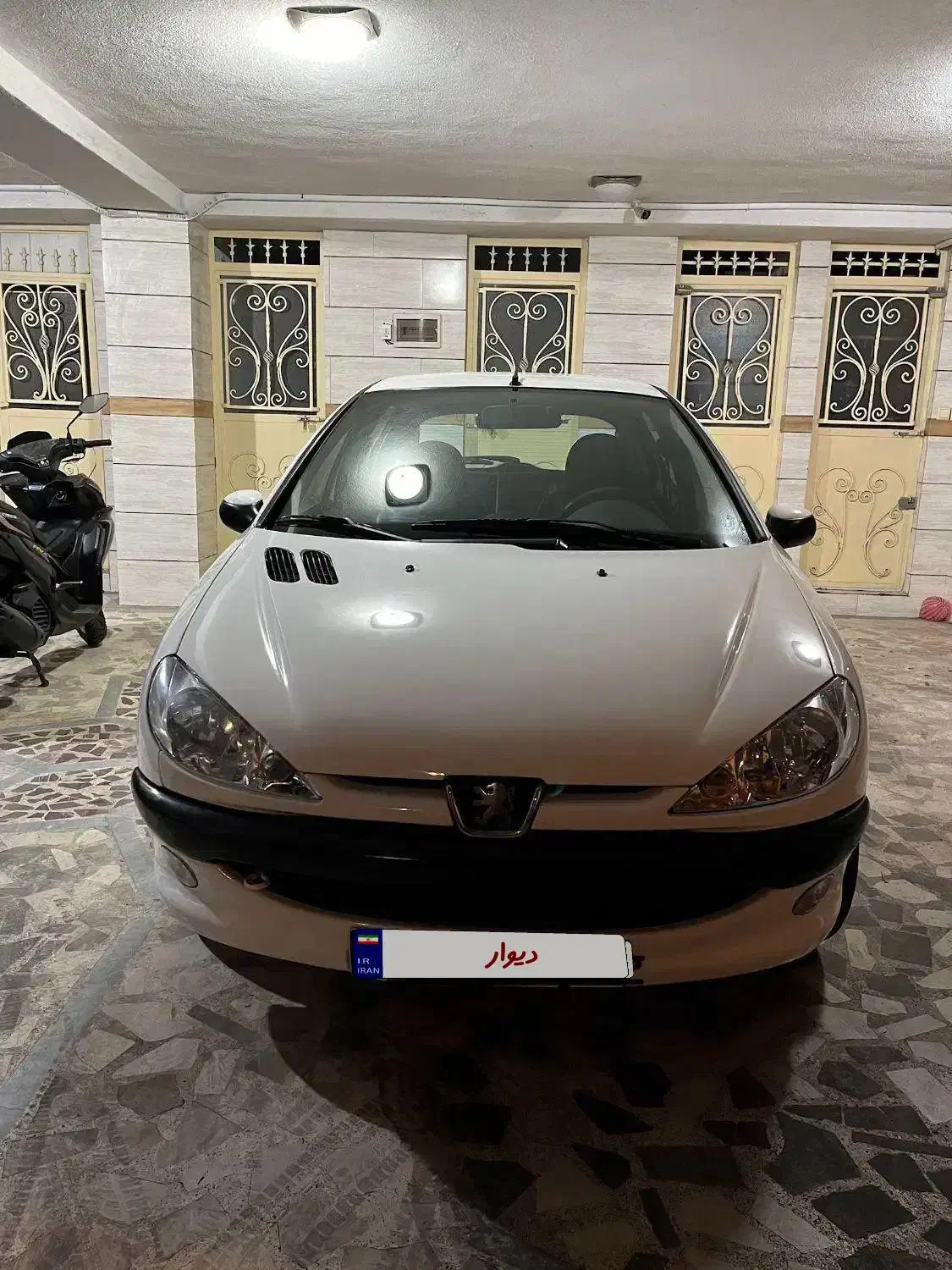 206 سفید مدل 1400|خودرو سواری و وانت|رشت, معلم|دیوار