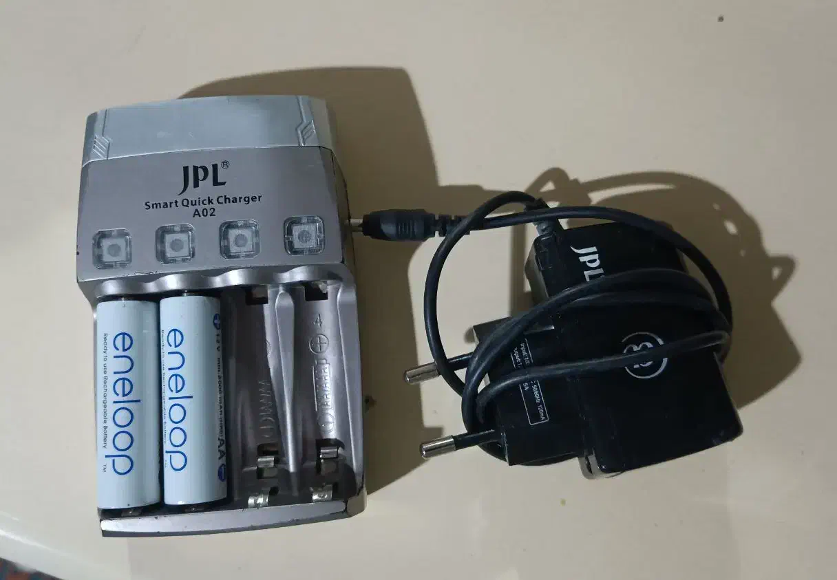 شارژ کن باتری|دوربین عکاسی و فیلمبرداری|کرج, شاهینویلا|دیوار