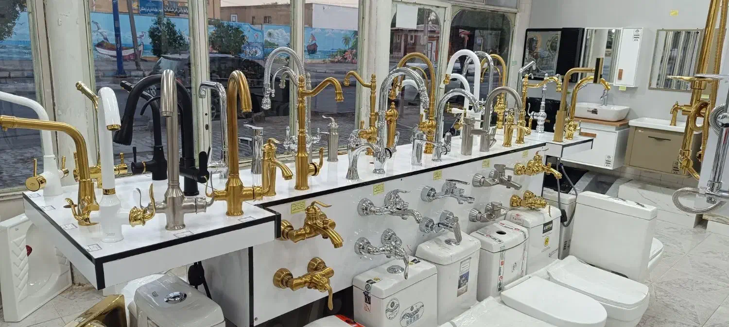 انواع فول ست و شیرآلات. دوش پیانویی و دوش پنلی|لوازم سرویس بهداشتی|خرمشهر, |دیوار