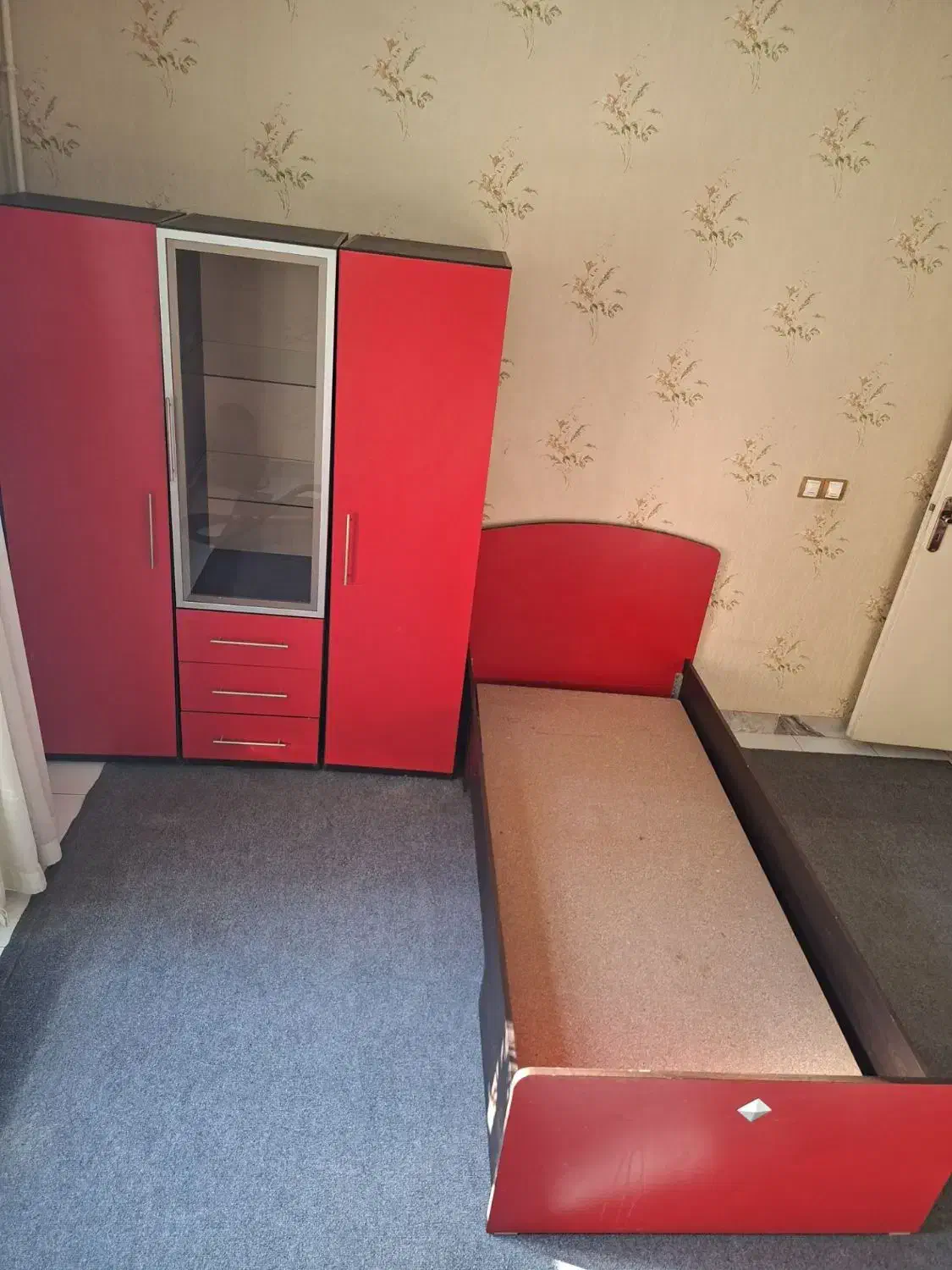 تخت کمد نوجوان|تخت و سرویس خواب|تبریز, |دیوار