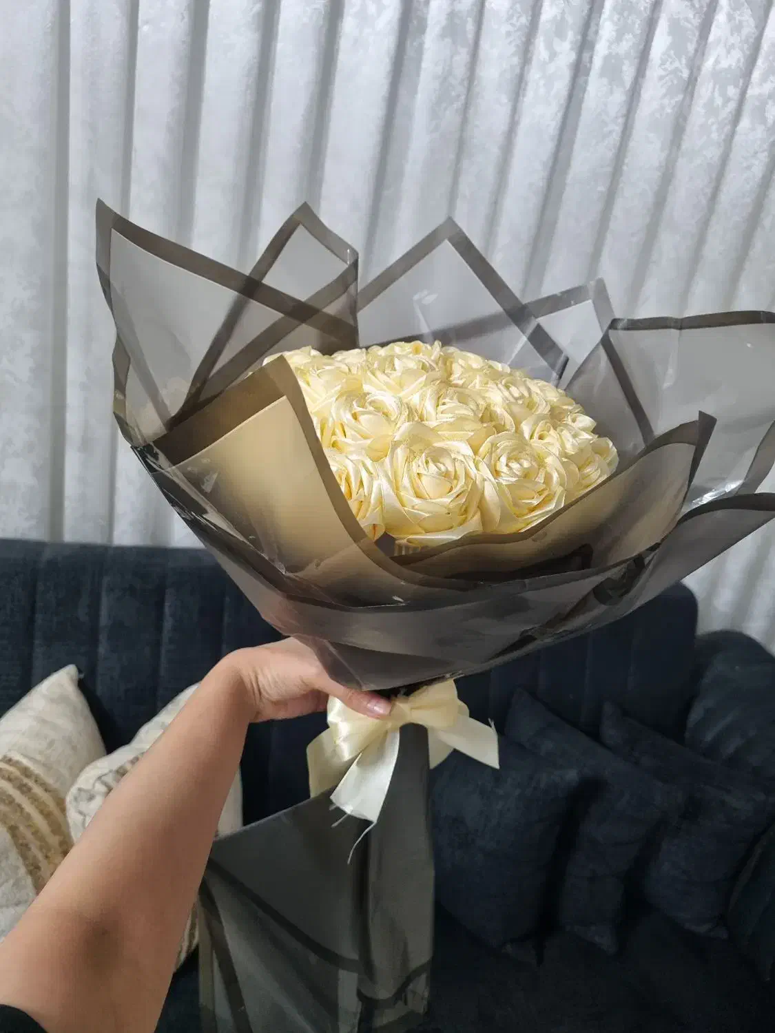 دسته گل رز ربانی رنگ کرم|گل مصنوعی|مشهد, طلاب|دیوار