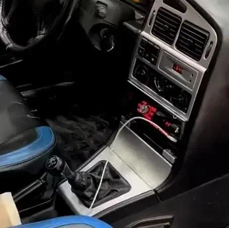 رنگ امیزی داشبورد و اسپرت کردن چراغ|خدمات موتور و ماشین|جیرفت, |دیوار