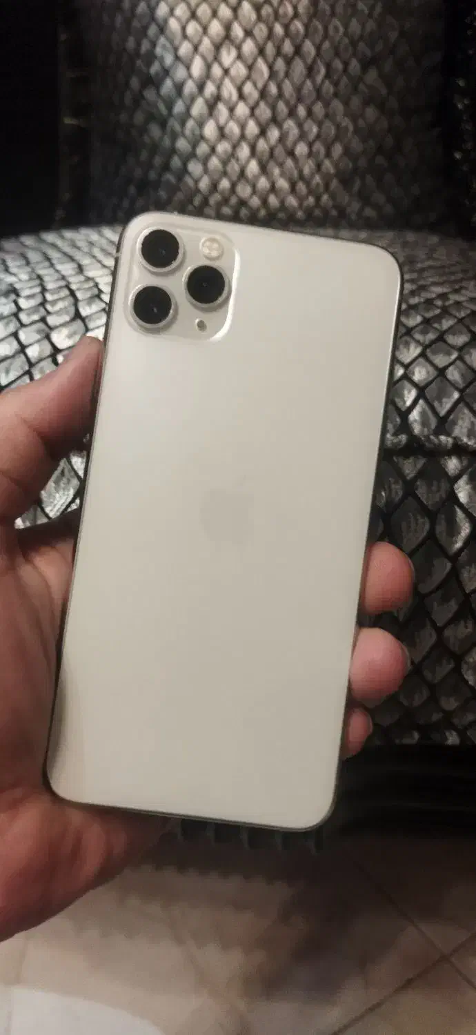 آیفون اپل 11 پرومکس در حد نو|موبایل|مشهد, هنرستان|دیوار
