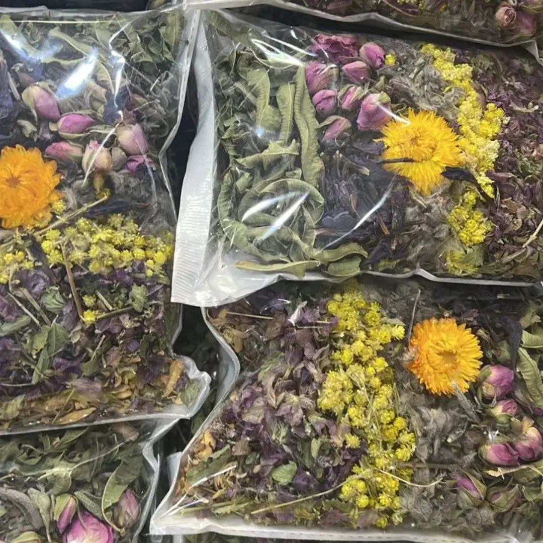 ب یک کارگر ساده خانم نیاز مندم فروشندگی|استخدام خدمات فروشگاه و رستوران|بندرعباس, |دیوار