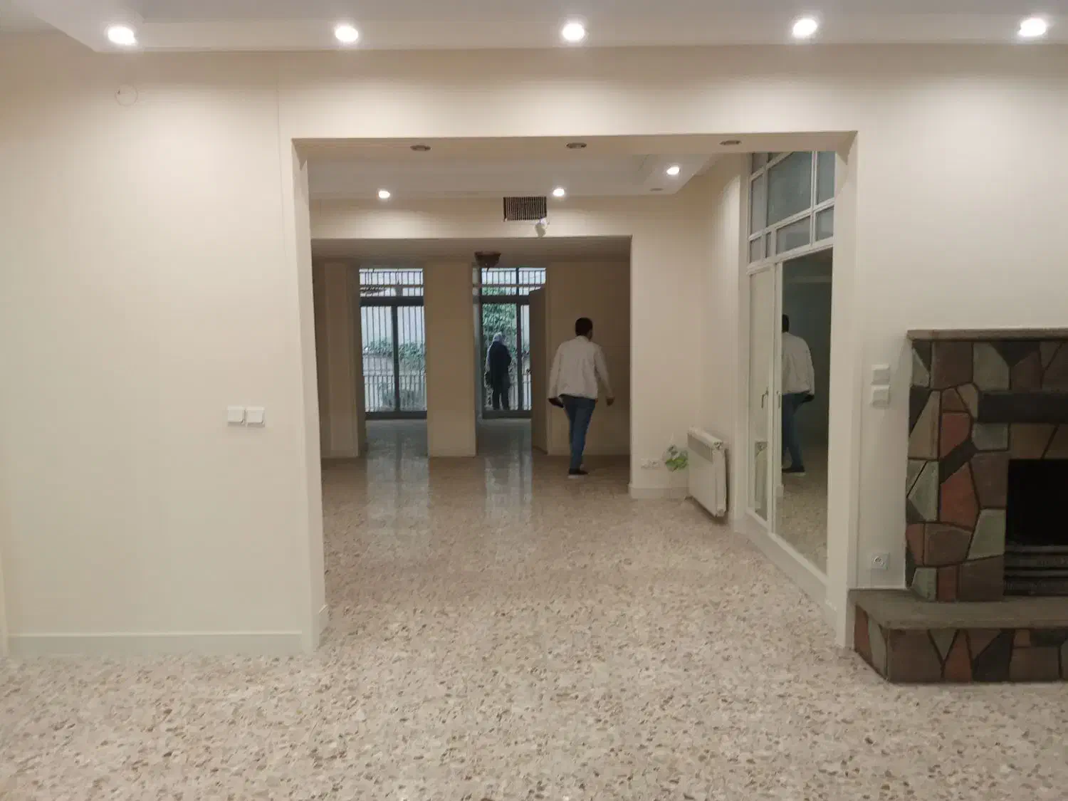 ۲۴۰متر/۴خواب/فول امکانات/سهروردی شمالی