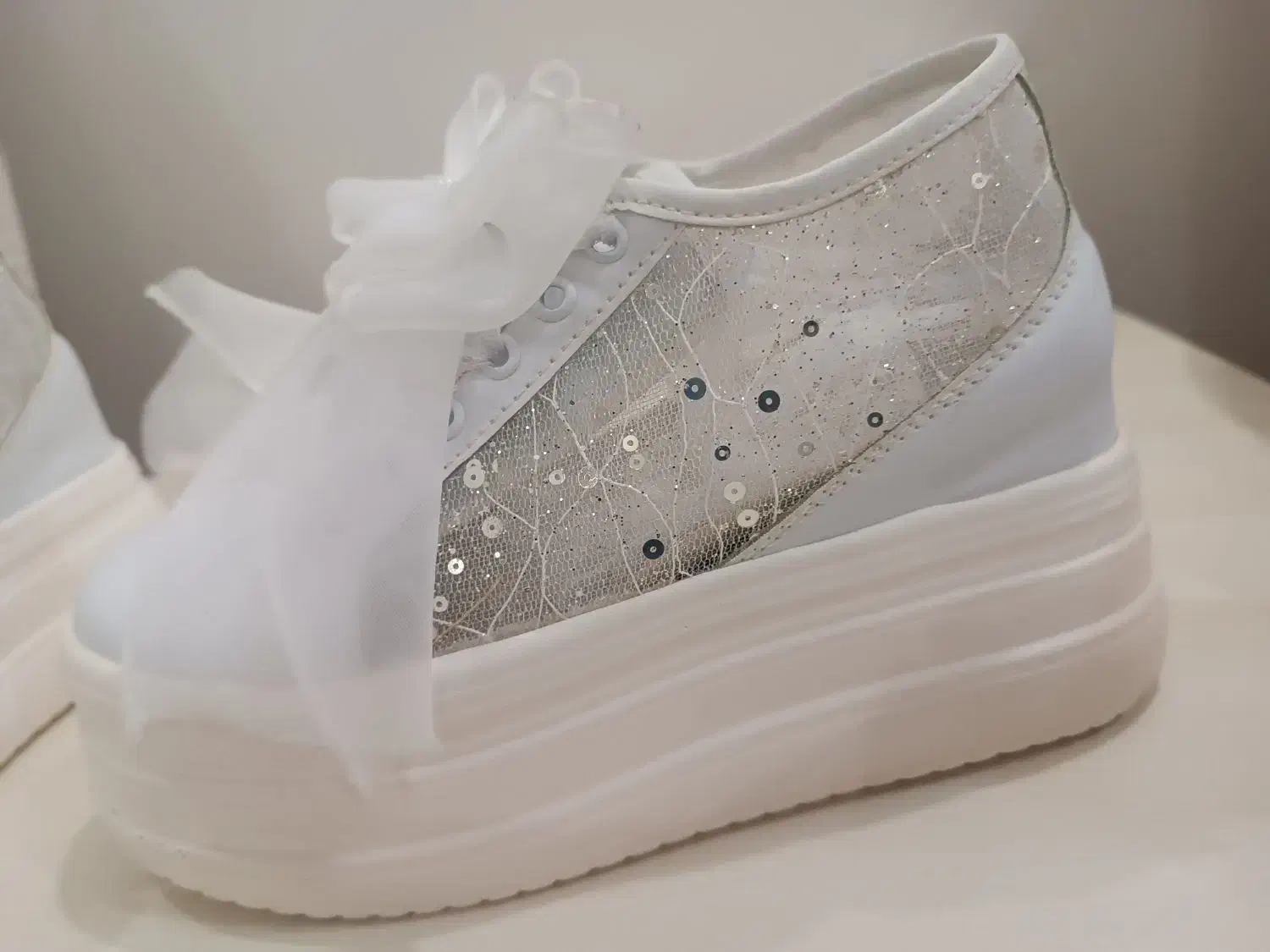 کتونی عروس ده سانتی|کیف، کفش، کمربند|بومهن, |دیوار