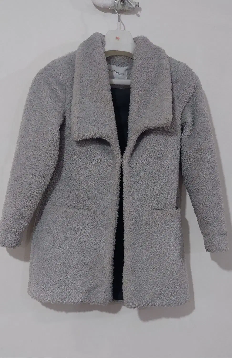 پالتو|لباس|کرمانشاه, |دیوار