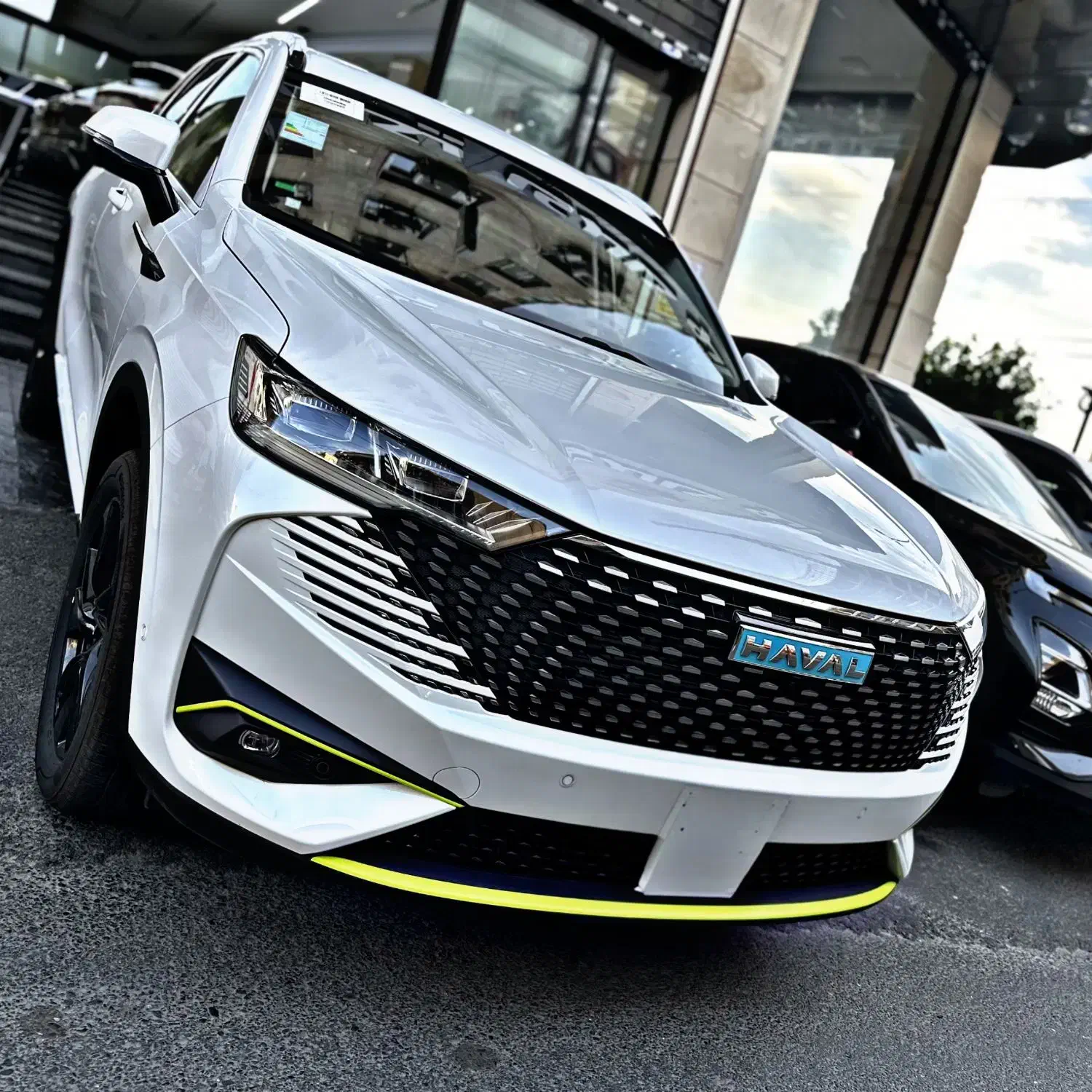 هاوال H6 اچ شیش سفید \\ صفر خشک 1404 تحویل فوری|خودرو سواری و وانت|تهران, درختی|دیوار