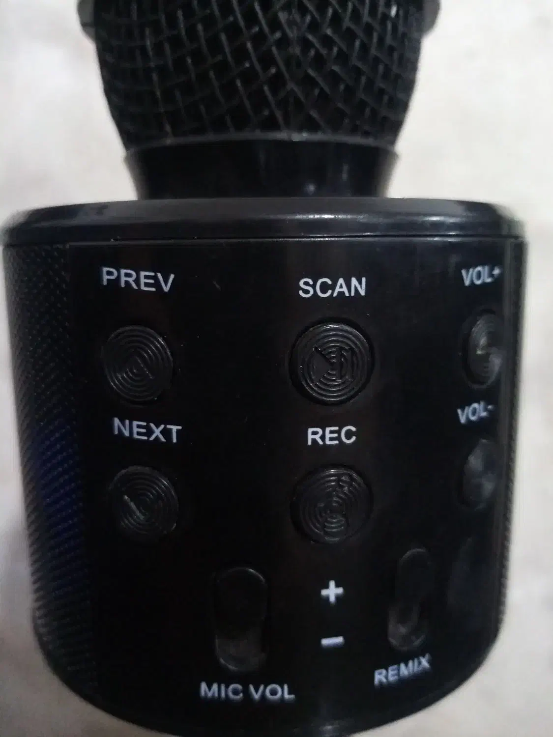 میکروفون.|آلات موسیقی|تربت جام, معدآباد|دیوار