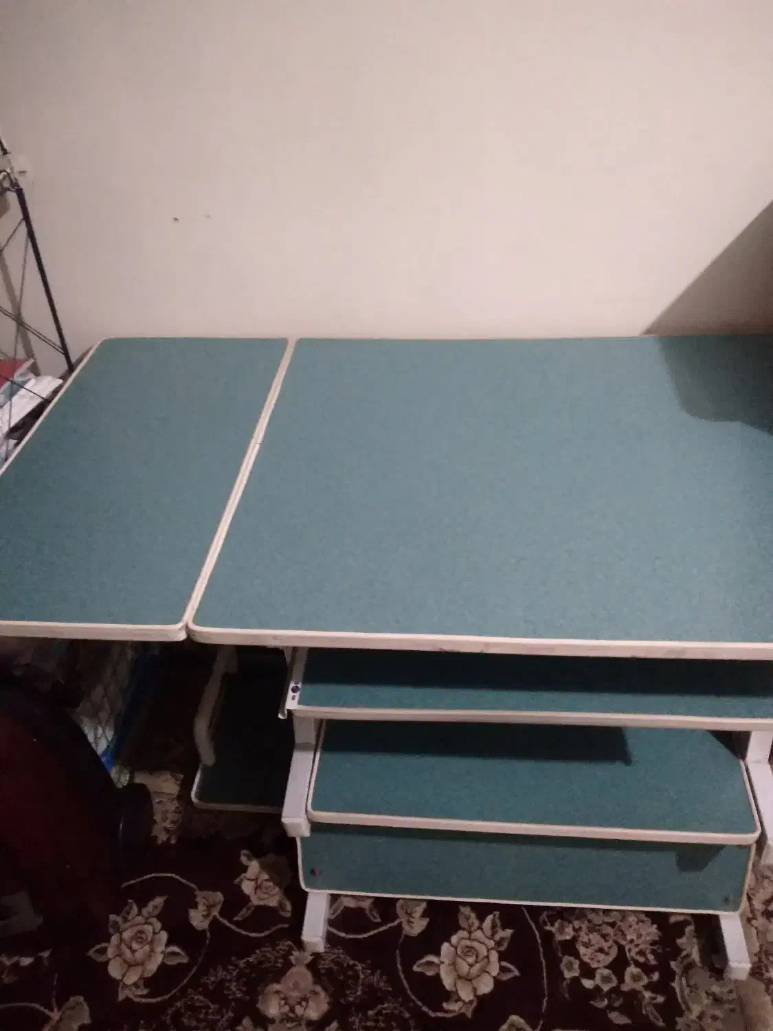 میز تحریر وکامپیتر|میز تحریر و کامپیوتر|قدس, شهرقدس|دیوار