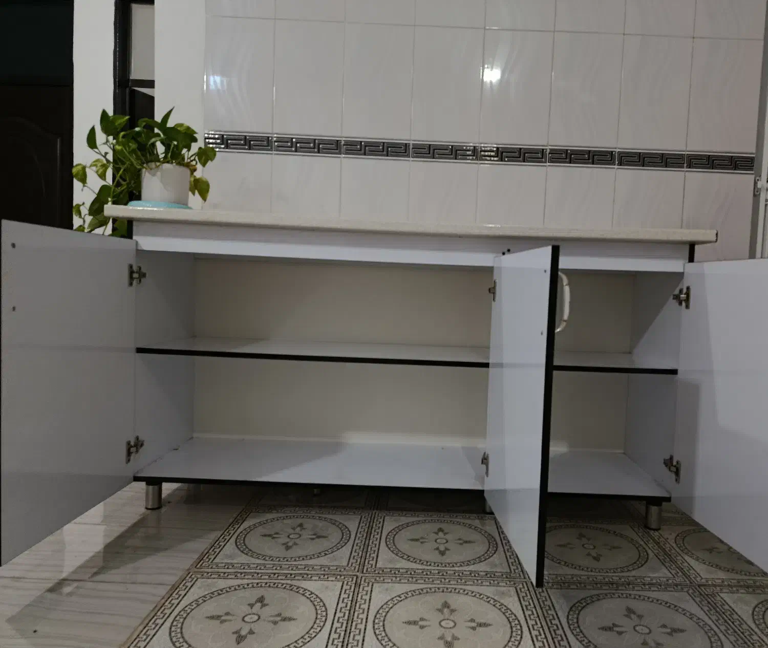 کمد|جاکفشی، کمد، دراور|مرند, |دیوار