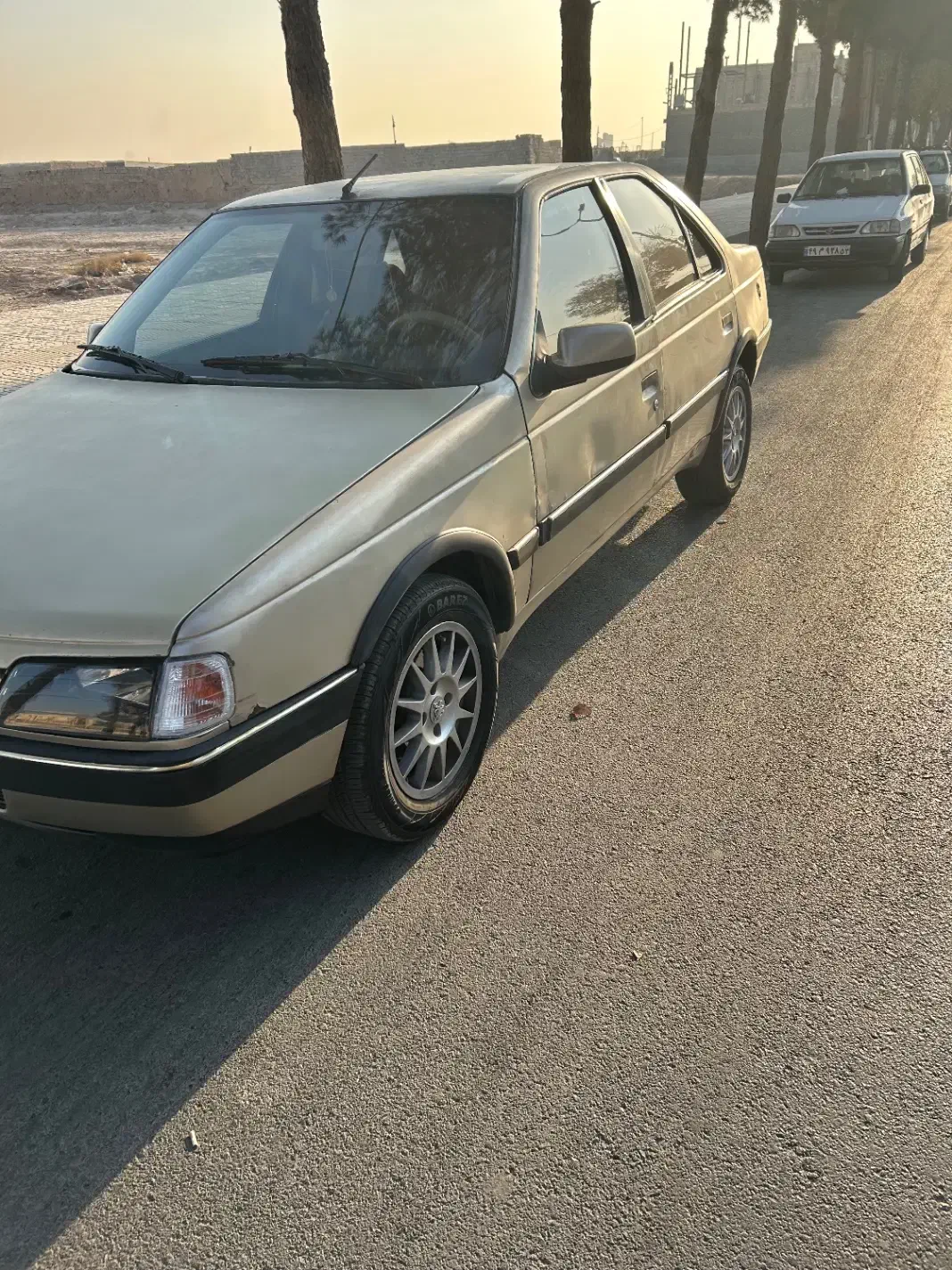 پژو مدل۸۳|خودرو سواری و وانت|شاهینشهر, فدک|دیوار