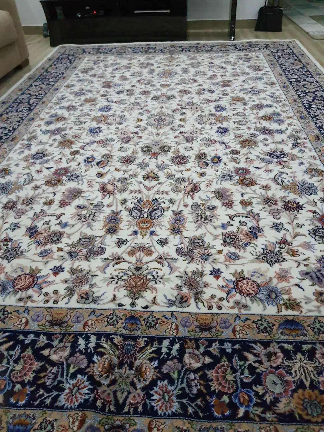 فرش دستباف ۹ متری  ۲/۵ در ۳/۵|فرش|ارومیه, |دیوار