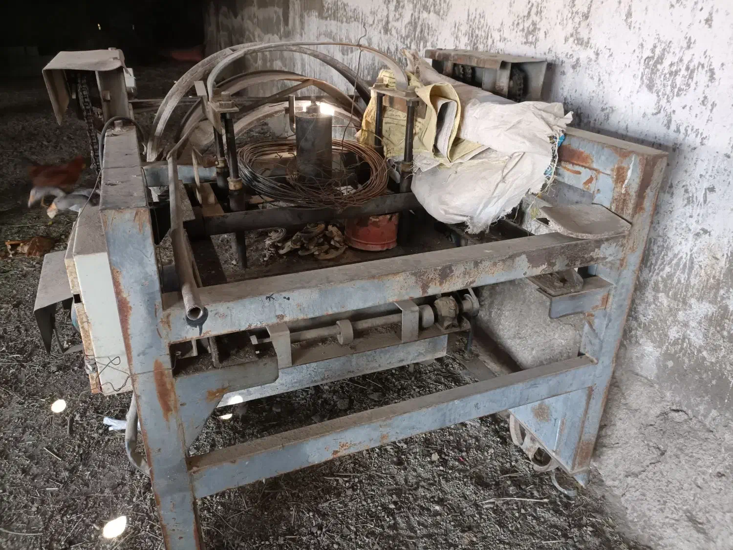 دستگاه بلوکه زنی 5قالبه|مصالح و تجهیزات ساختمان|تربت‌حیدریه, ترمینال|دیوار