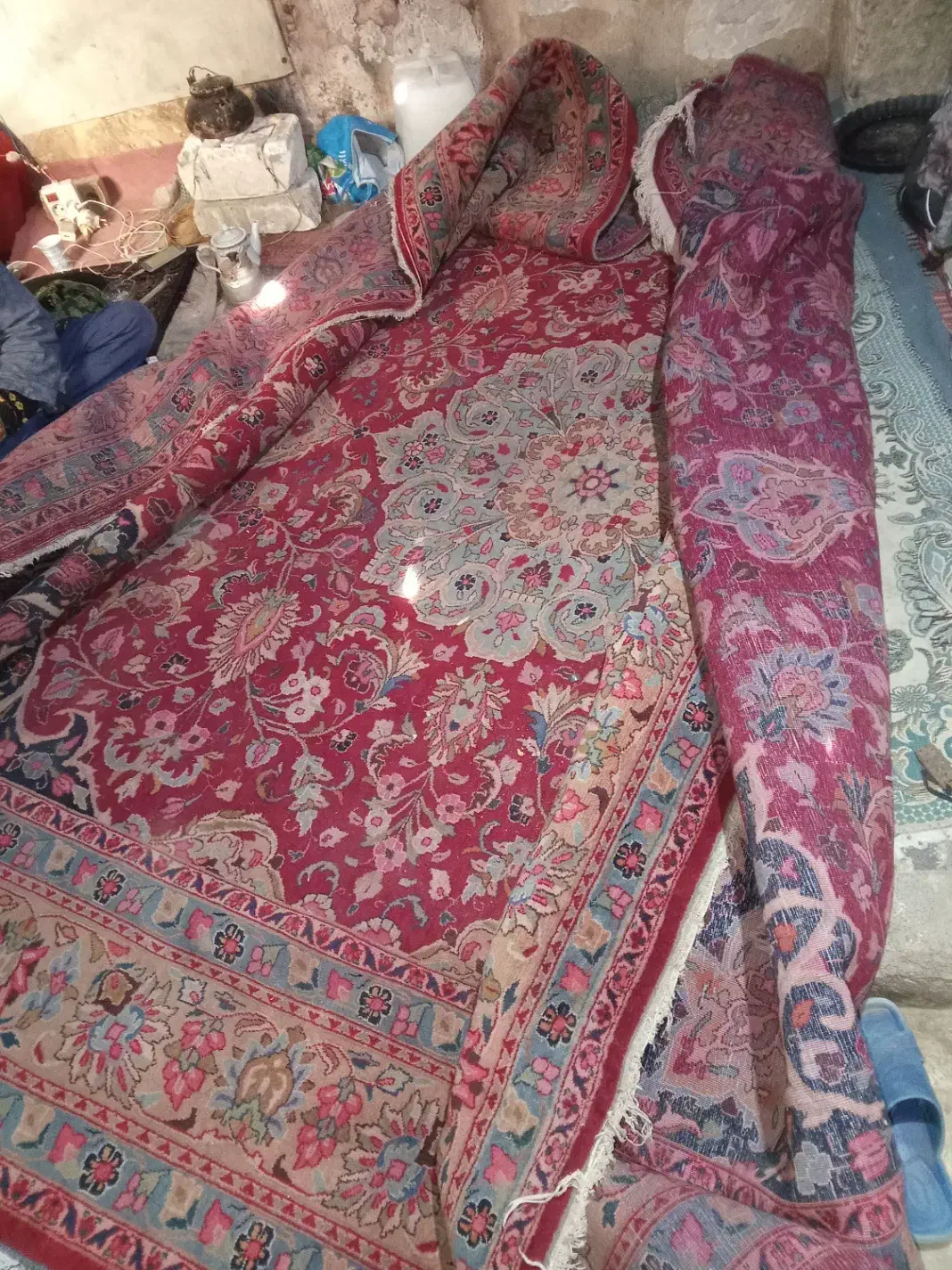 فرش دست بافت 12مفت|فرش|مشهد, خواجه ربیع|دیوار