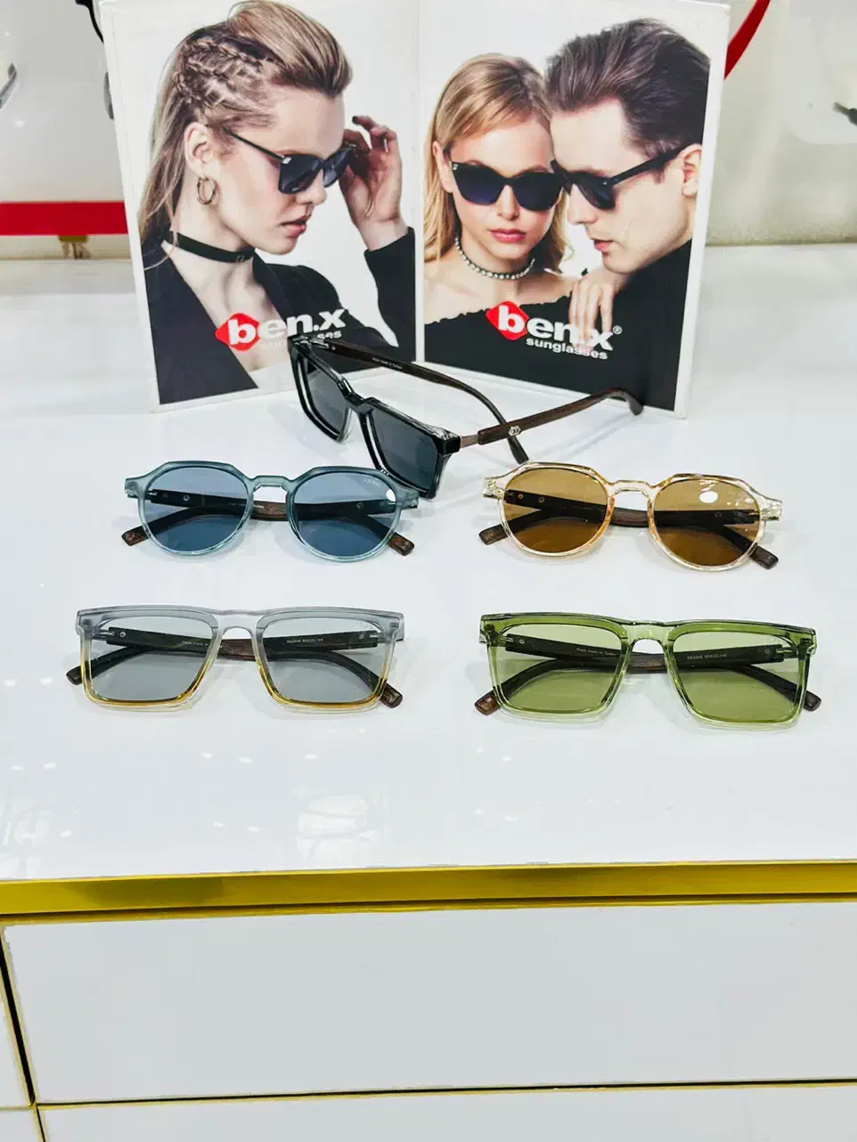 فروش انواع عینک های طبی آفتابی|زیورآلات و اکسسوری|کرج, چهارصد دستگاه|دیوار