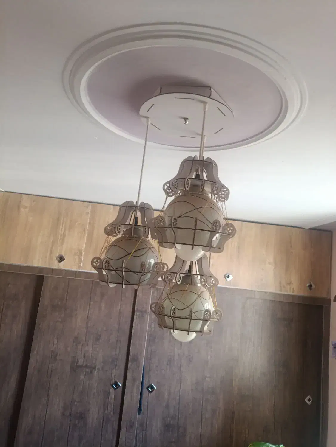 لوستر در حد نو|لوستر و چراغ آویز|پرند, فاز ۶|دیوار