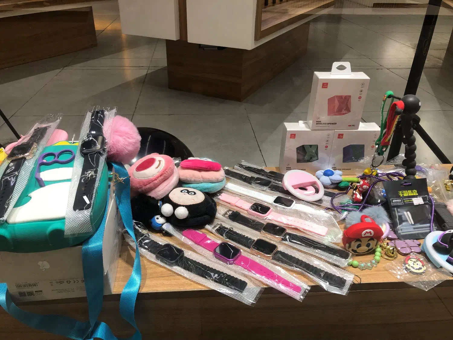 فروش عمده لوازم جانبی موبایل/قیمت زیر بازار|لوازم جانبی موبایل و تبلت|تهران, گلستان (شهرک راه آهن)|دیوار