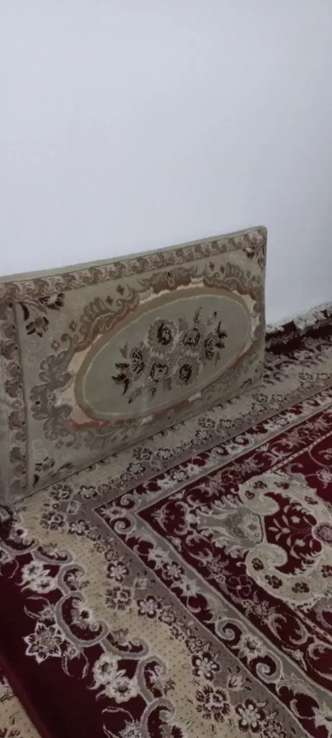 دو جفت پشتی برجسته بدون لک|پشتی|بهارستان, |دیوار