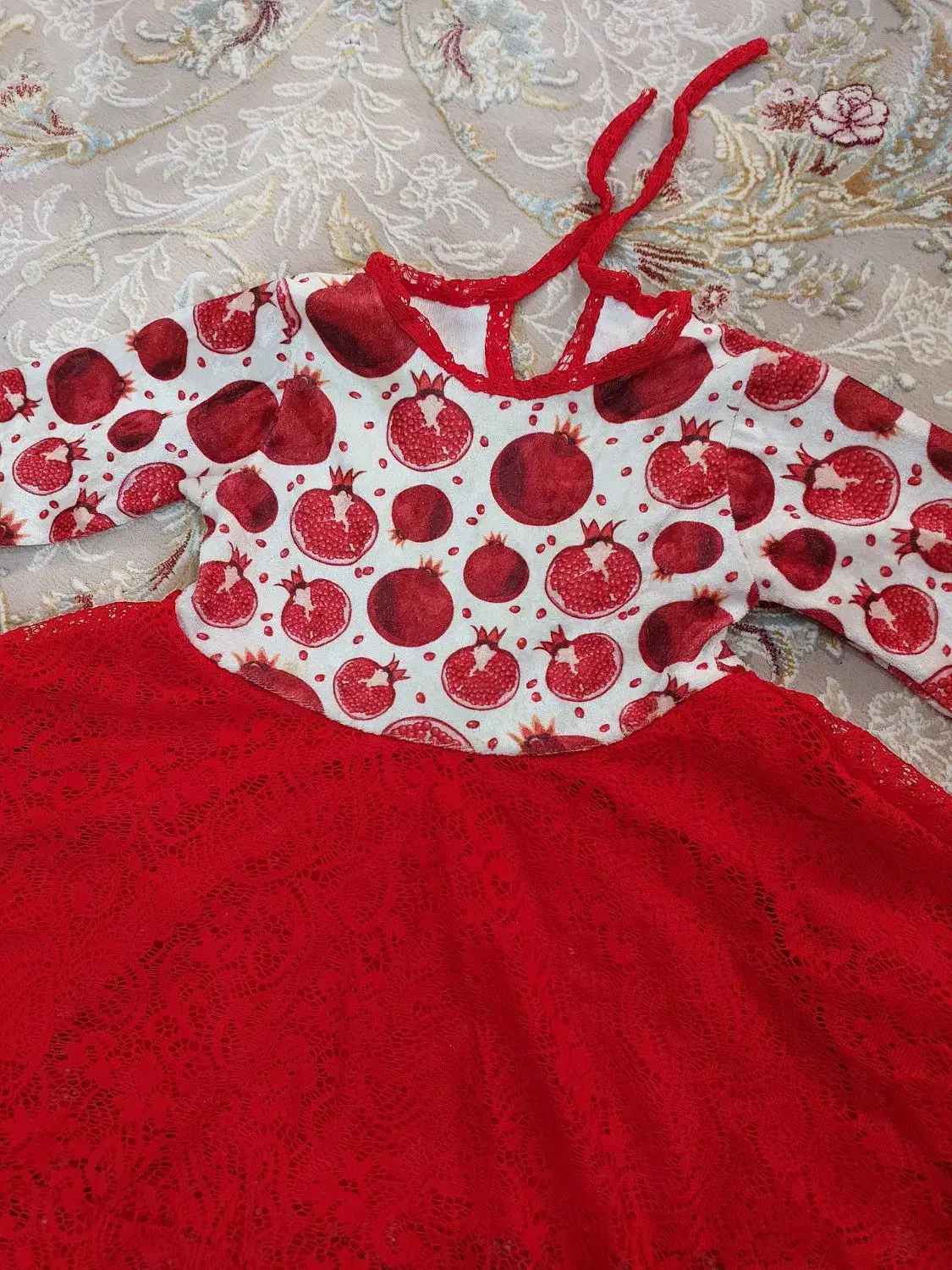 لباس یلدایی نو و پوتین بچگانه سایز26|کفش و لباس بچه|شاهین‌شهر, شهرک سایت|دیوار