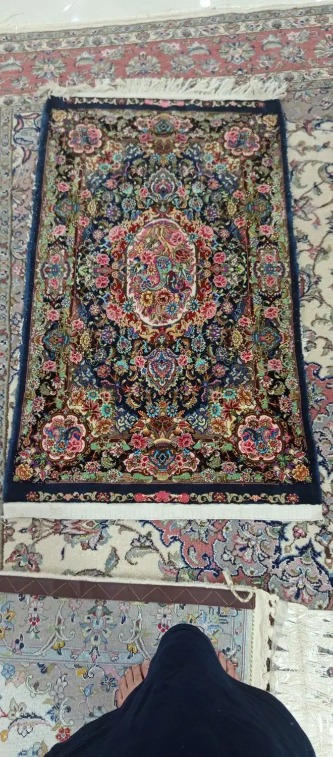 دو عدد زر چارک و  قالیچه|فرش|قم, باجک دو|دیوار