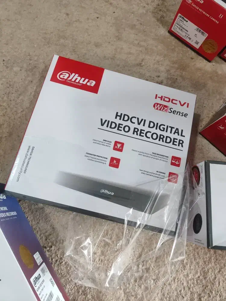 چندتا دوربین داهوا دارم پلمپ استفاده نشده|دوربین مداربسته|بندر ماهشهر, |دیوار