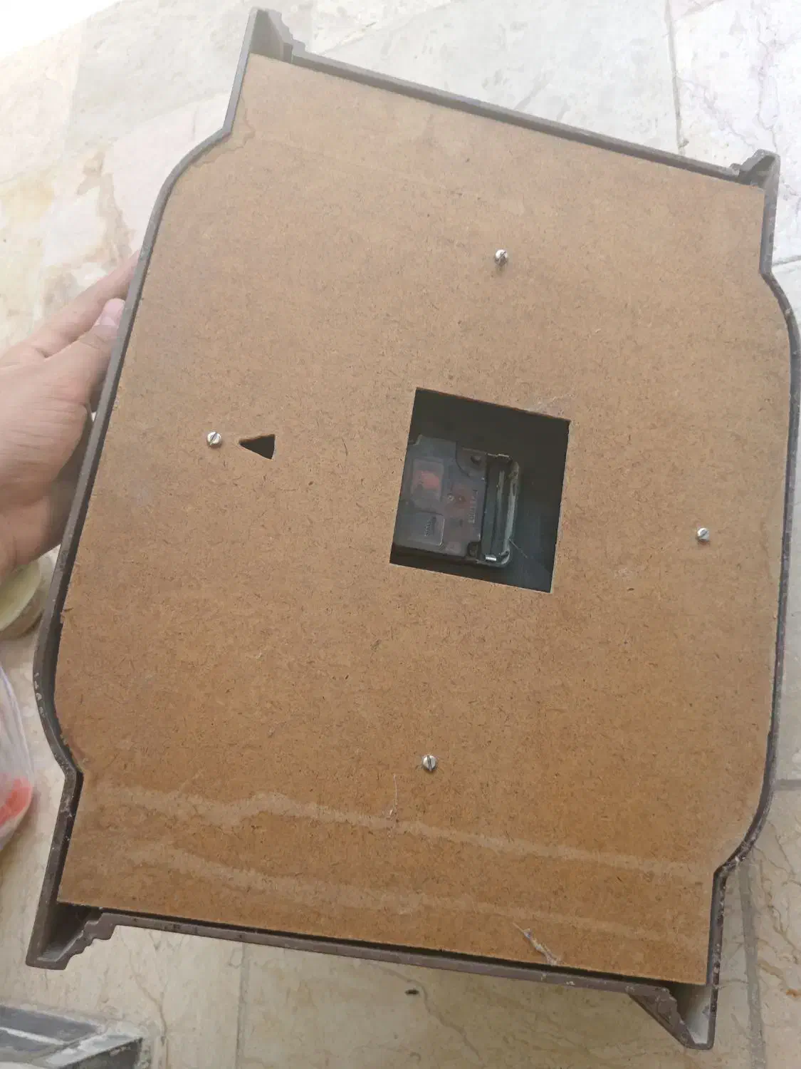 ساعت قدیمی|ساعت|نجف‌آباد, هفده شهریور|دیوار