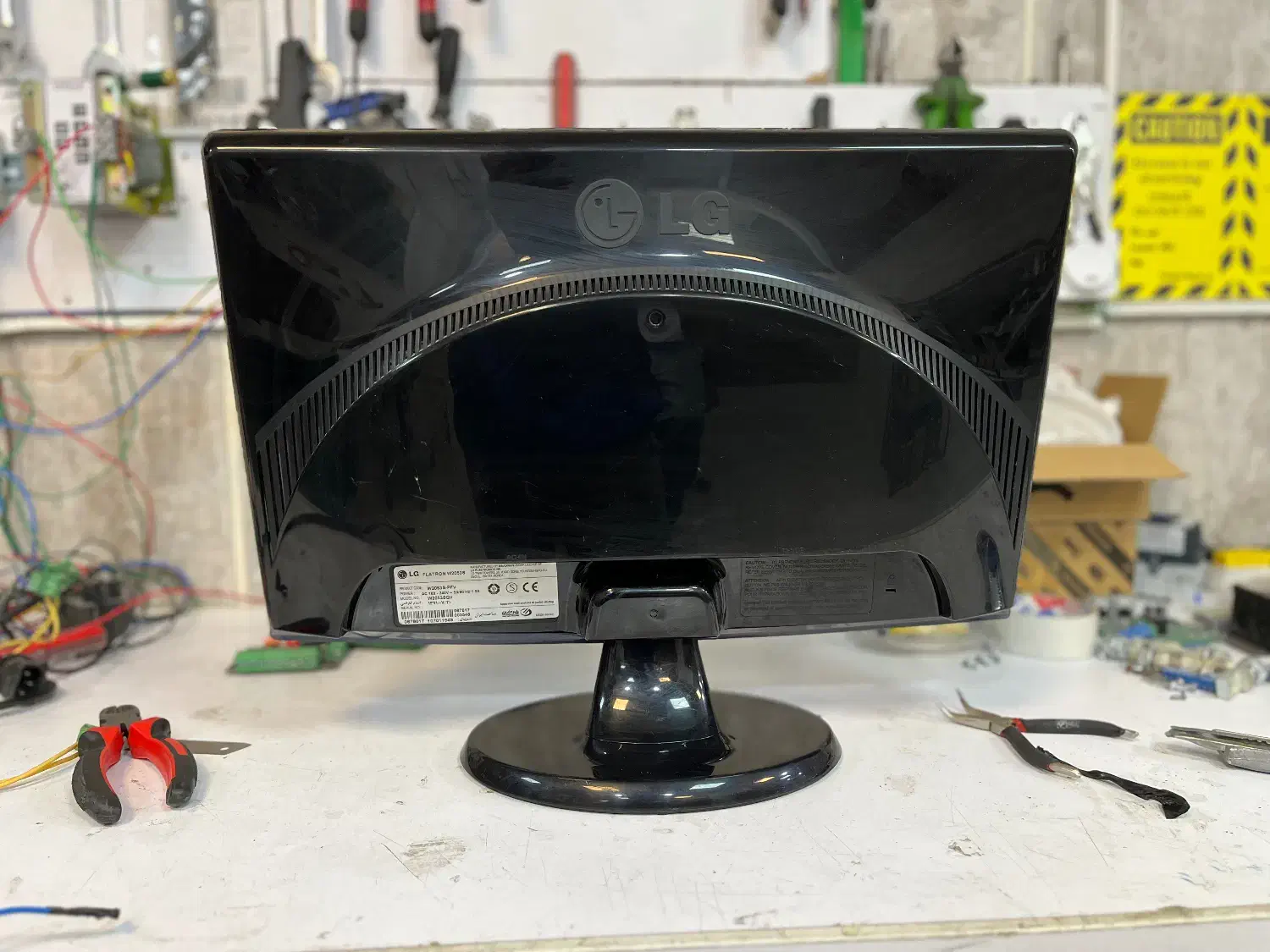 مانیتور ال جی|قطعات و لوازم جانبی رایانه|کرمان, |دیوار