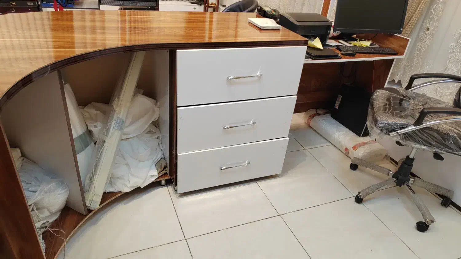 میز ام دی اف|مبلمان اداری|نجف‌آباد, قدس|دیوار