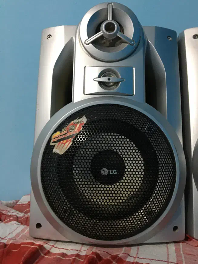 ظبط صوت بزرگ LG قدیمی|سیستم صوتی خانگی|صدرا-فارس, فاز ۲|دیوار