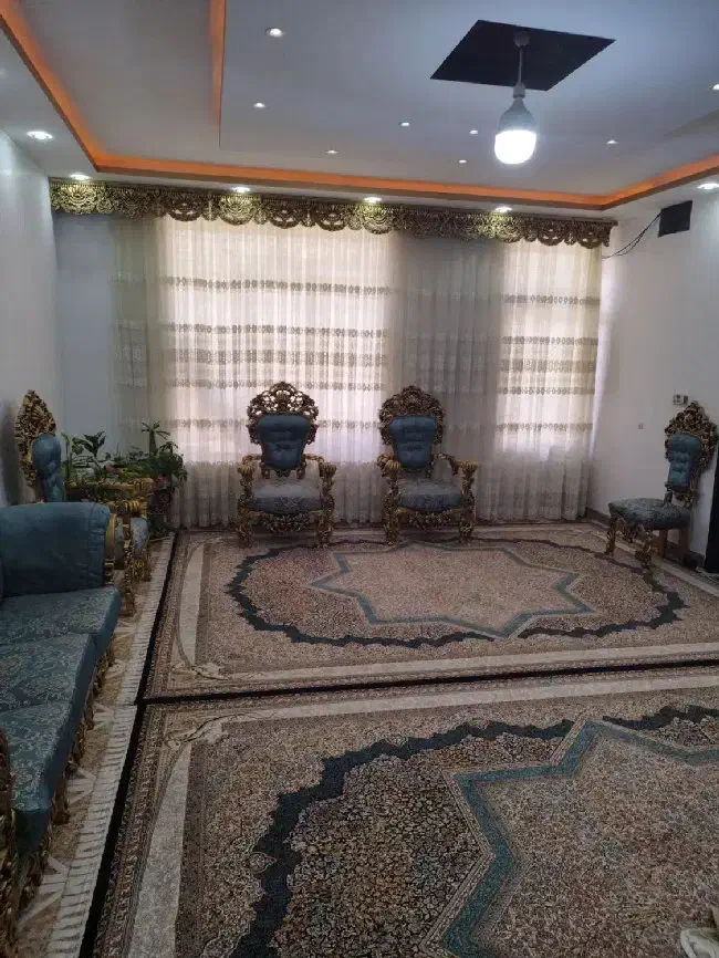 ویلایی طبقه دوم.۳ خواب۲۰۰متری.۴ساله|اجارهٔ خانه و ویلا|شیراز, شهرک رضوان|دیوار