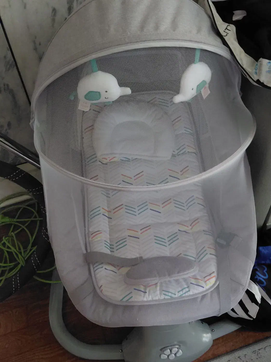 گهواره برقی|اسباب و اثاث بچه|الشتر, |دیوار