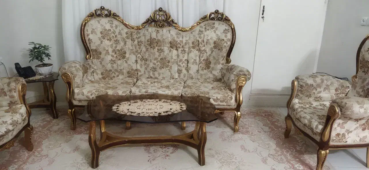 مبل سلطنتی نه نفره سالم|مبلمان خانگی و میز عسلی|شاهرود, |دیوار