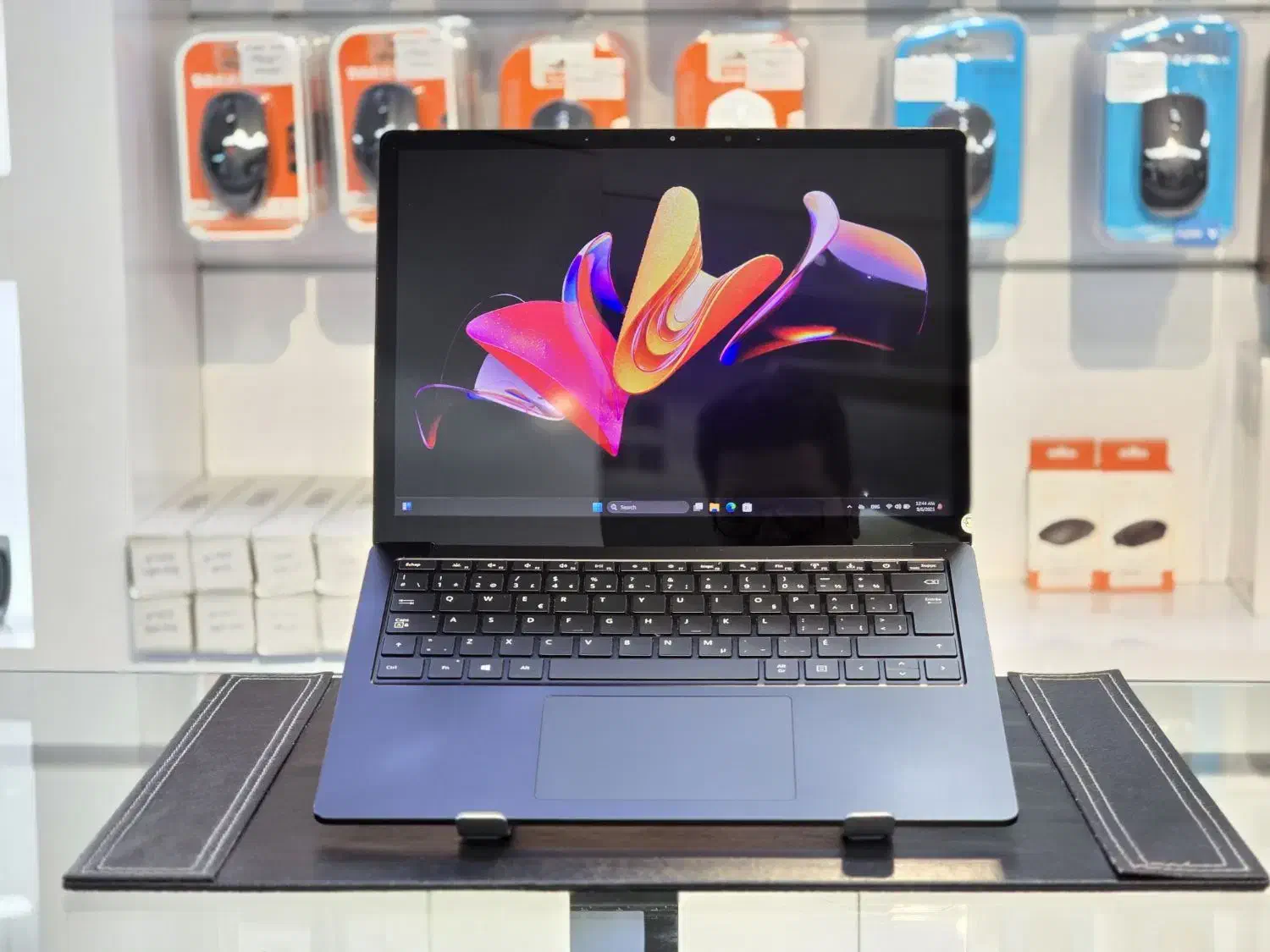 Microsoft Surface Laptop 4 i5/16/512|رایانه همراه|کرمان, |دیوار