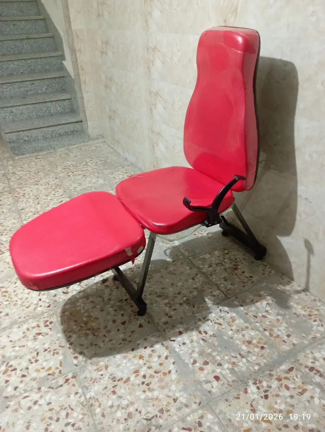 صندلی|آرایشگاه و سالن‌های زیبایی|فولادشهر, C3|دیوار