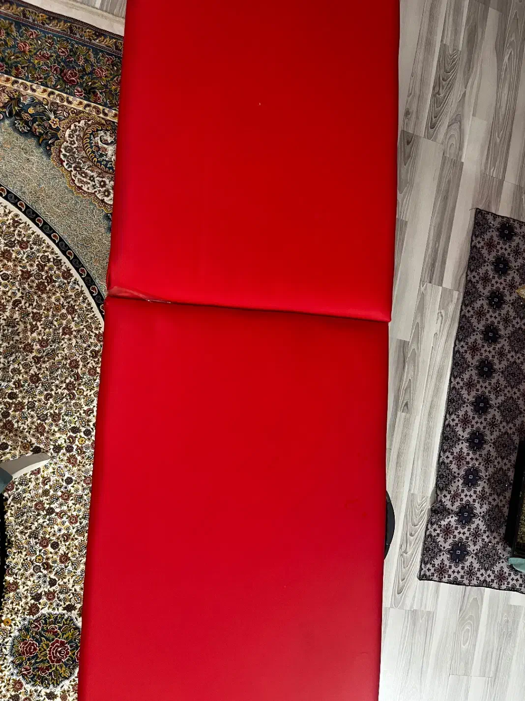 تخت مژه|آرایشگاه و سالن‌های زیبایی|جلفا, |دیوار