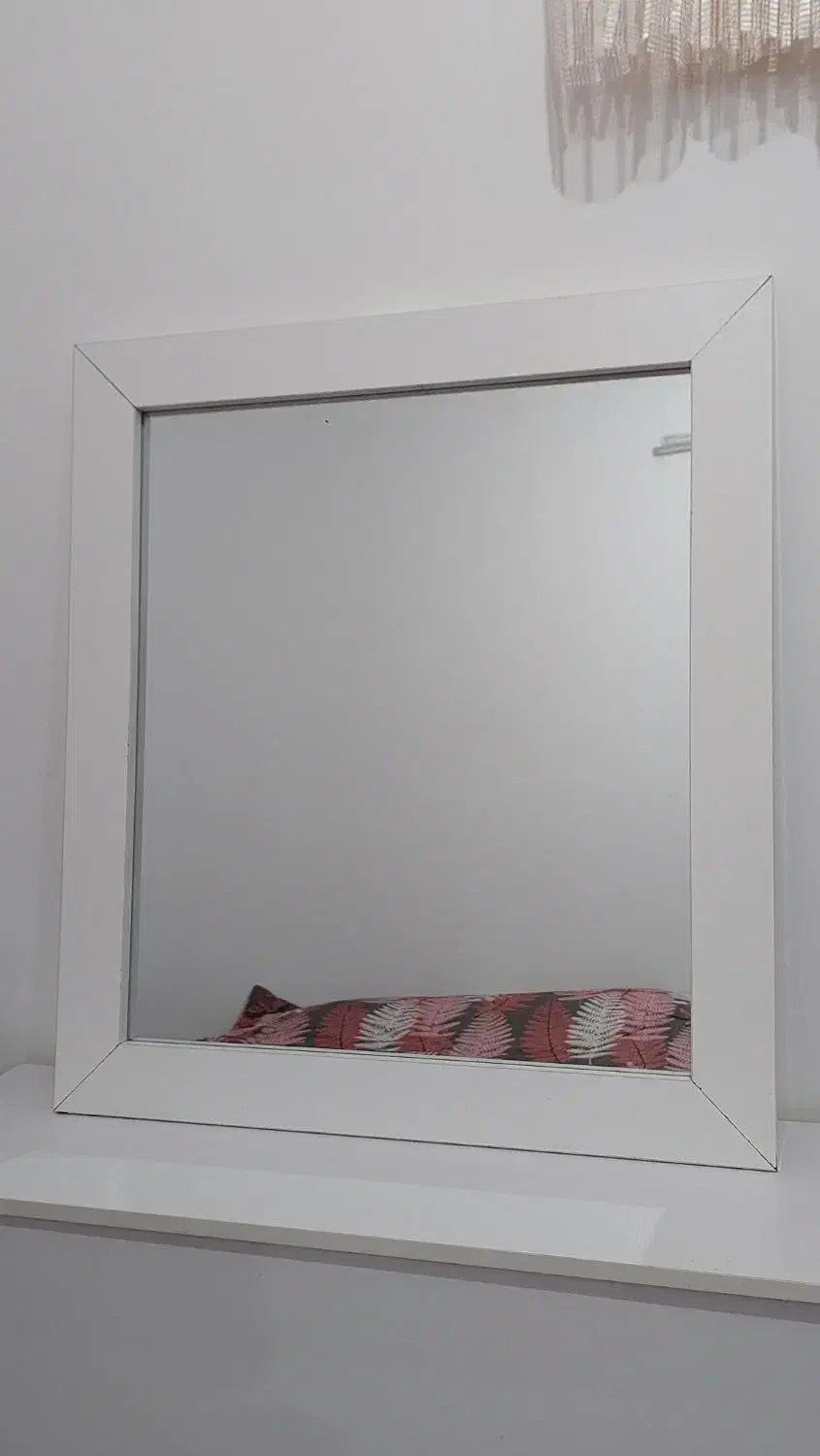 ایینه|آینه|تربت جام, تیپ ۳۸ زرهی تربت جام|دیوار