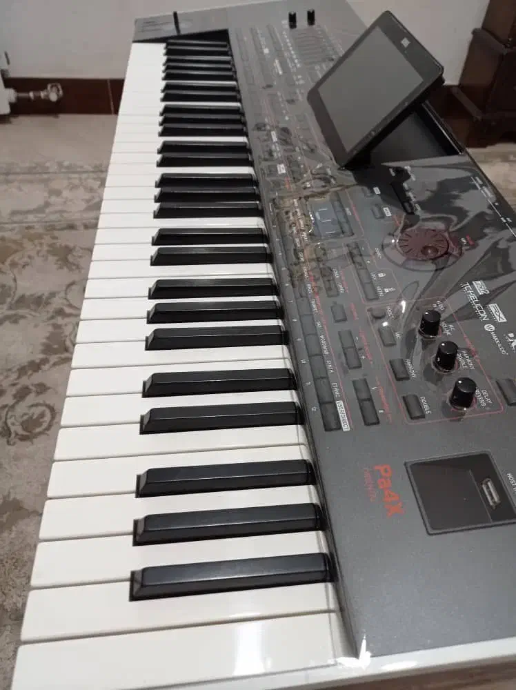 اورینتالpa4x کرگ|پیانو، کیبورد، آکاردئون|سیرجان, |دیوار