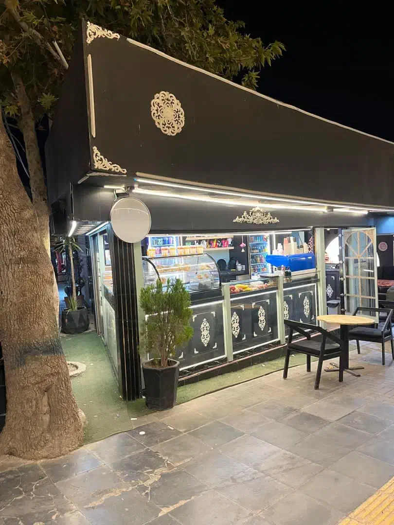 فروش کافه با تجهیزات و دکوراسیون با موقعیت عالی|کافیشاپ و رستوران|یاسوج, |دیوار