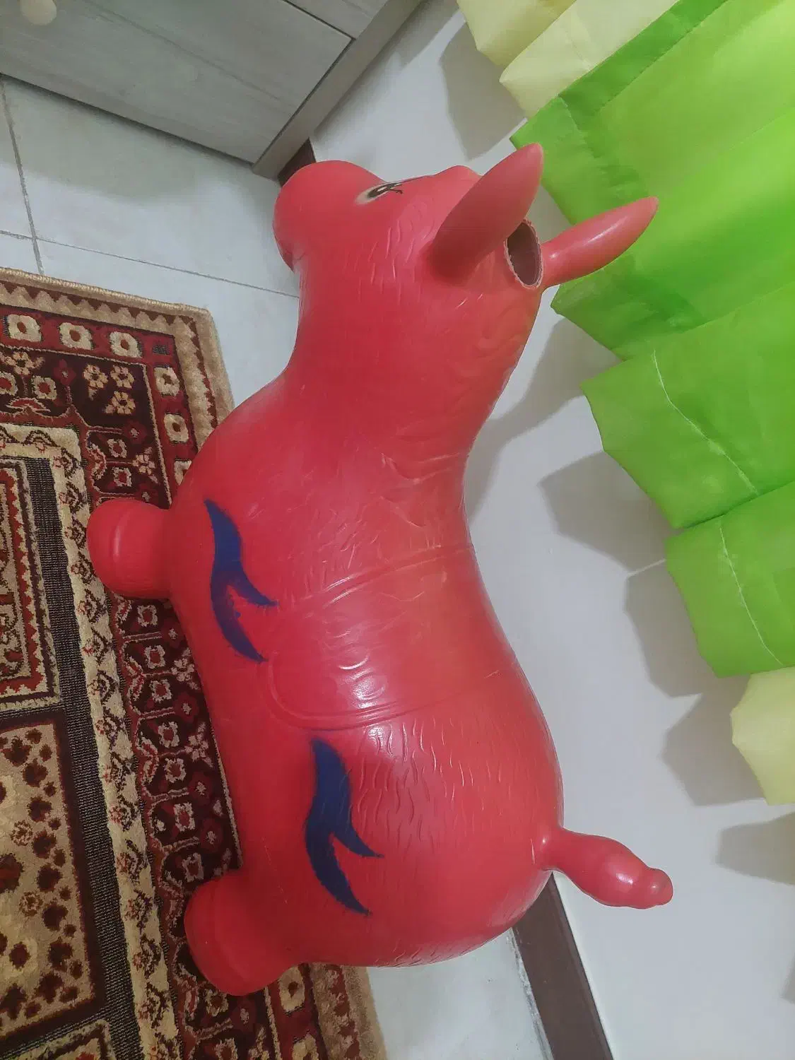 اسب بادی|اسباب‌‌بازی|پرند, فاز ۰|دیوار