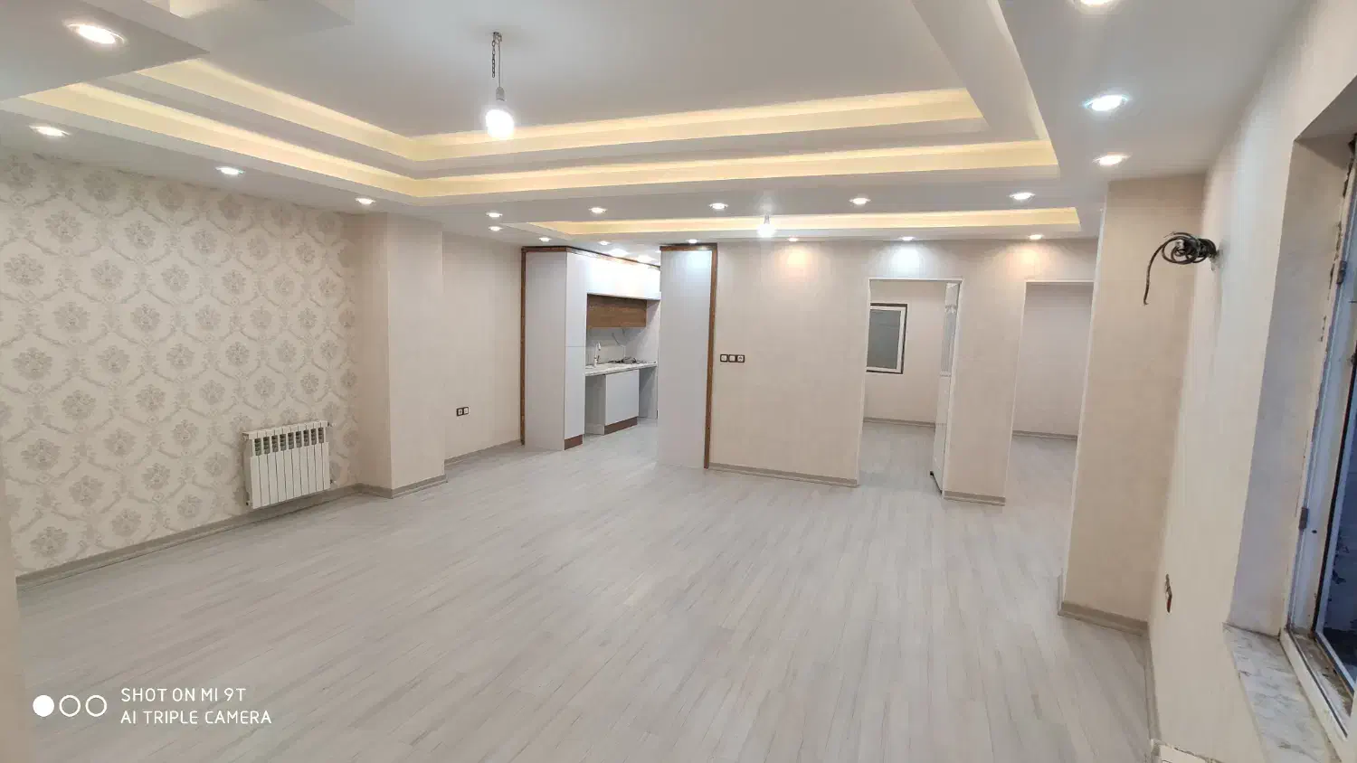 فروش واحد 97متری سنددار در رشت معلم فلاحتی|فروش آپارتمان|رشت, آزادگان|دیوار